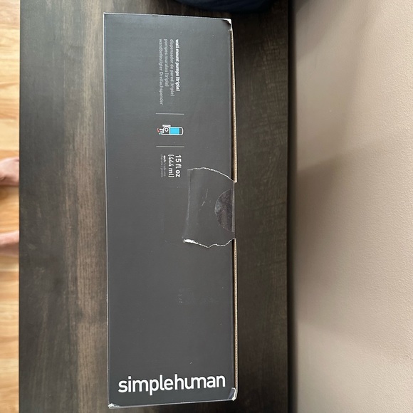 Simplehuman triple shower wall mount  dispenser pumps - Picture 7 of 7